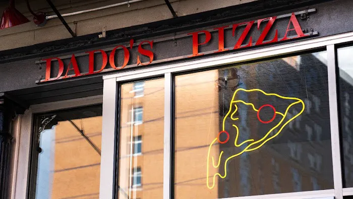 Dado's Pizza and Taproom Harlem Picture 3