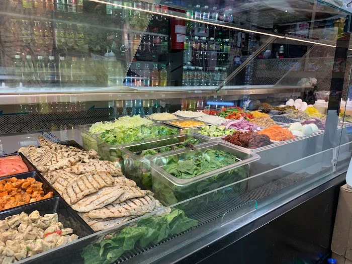 3M Gourmet Deli Picture 9