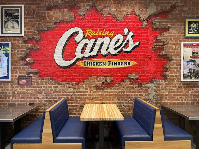 Raising Cane's Chicken Fingers Picture 5