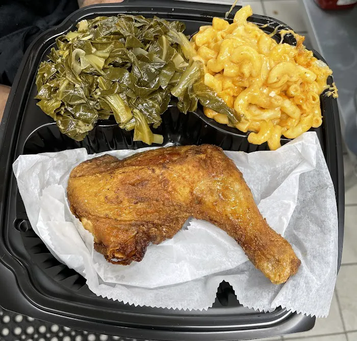 Nadia's Soul Food Picture 9
