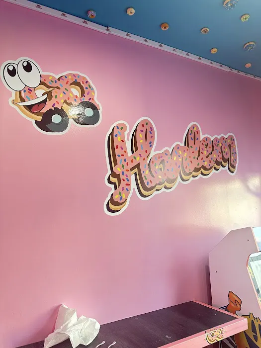 GO DONUTS Picture 8