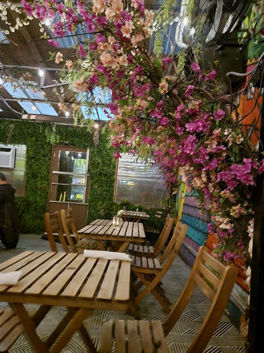 Santiago’s Beer Garden Picture 10