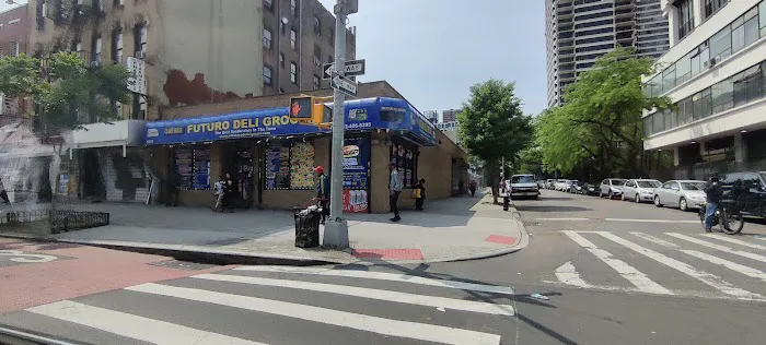 Futuro Deli Grocery Picture 4