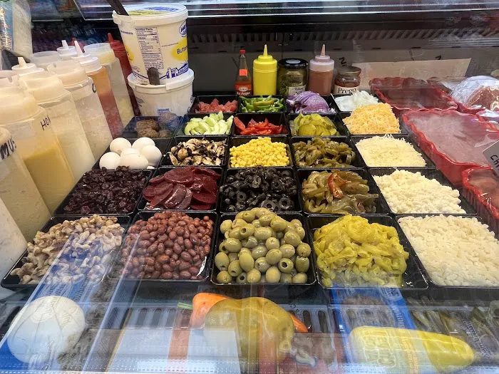 Yummy Deli & Smoke shop Picture 7