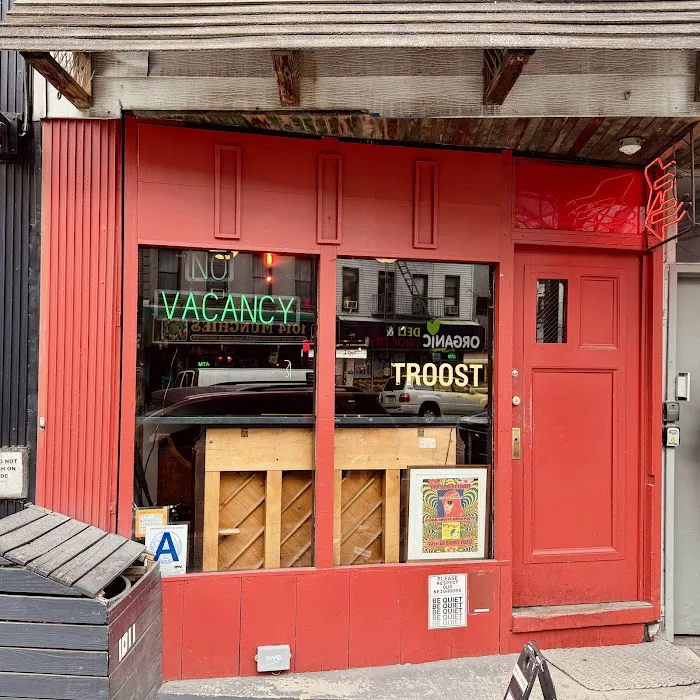 Troost Picture 8