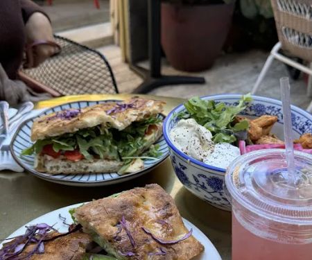 Cafe Alula