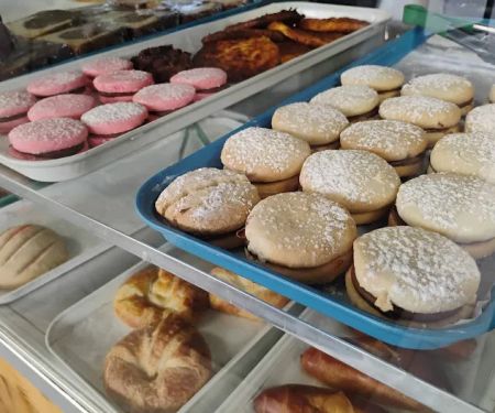 Don Dean Bakery