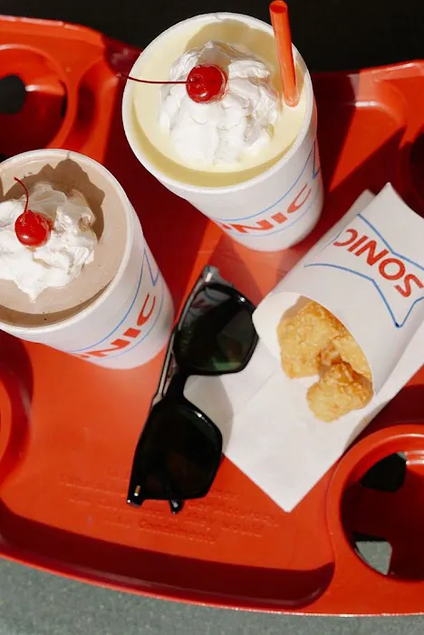 Sonic Drive-In Picture 3