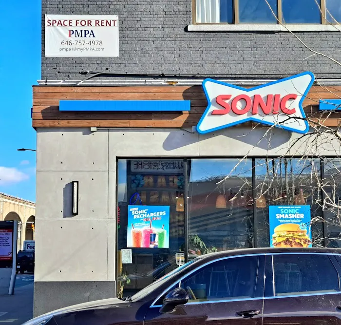 Sonic Drive-In Picture 8