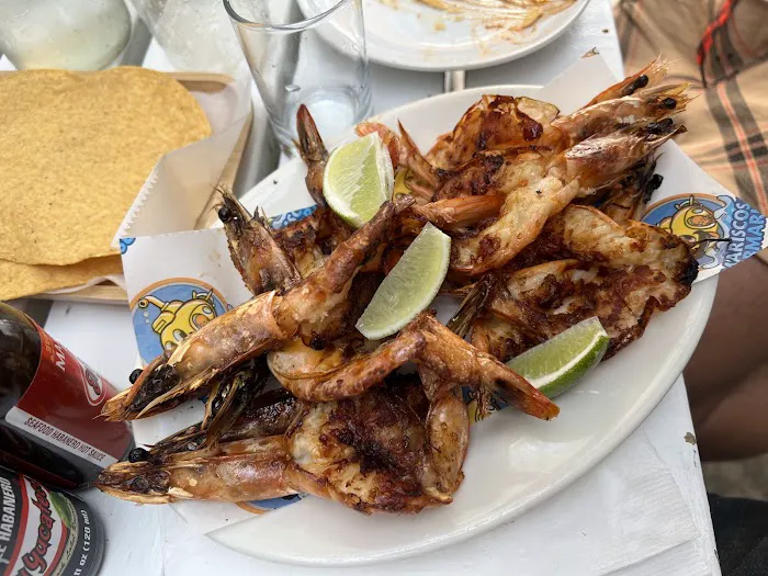 Mariscos El Submarino Picture 9