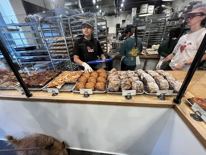 Radio Bakery Picture 8