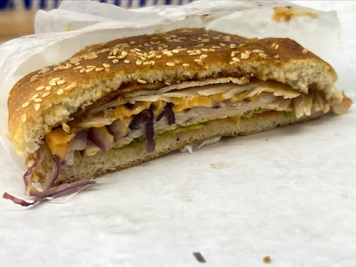 Mc Greenland Deli & Grill Picture 1