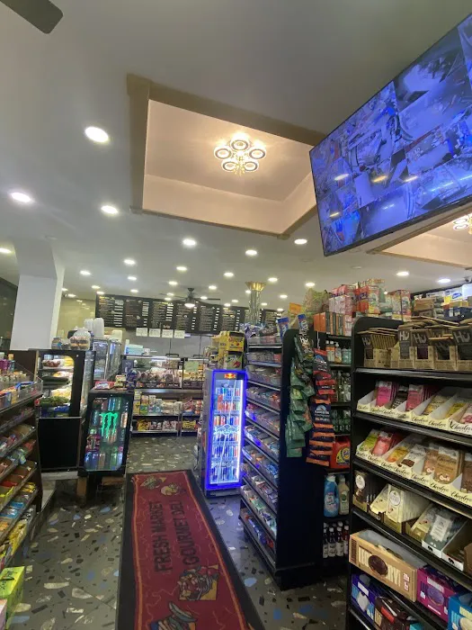 Fresh Market Gourmet Deli Picture 2