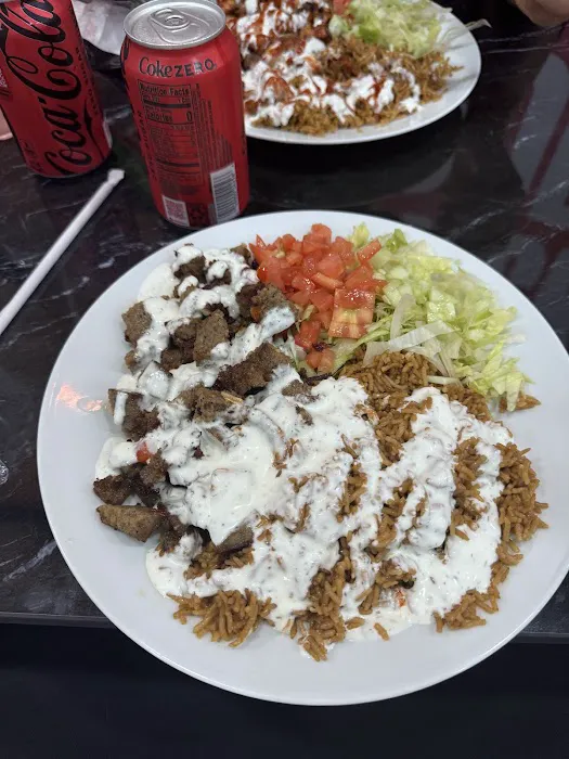 Mazzy’s Halal Spot Picture 3