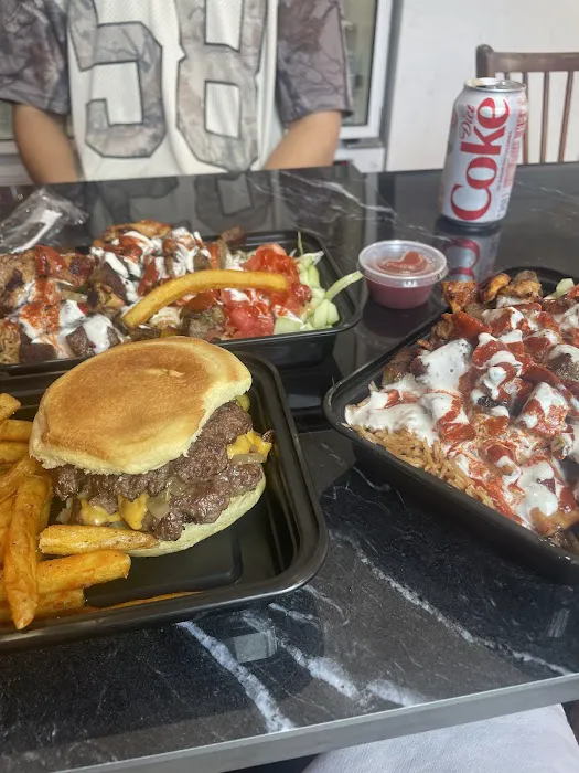 Mazzy’s Halal Spot Picture 9