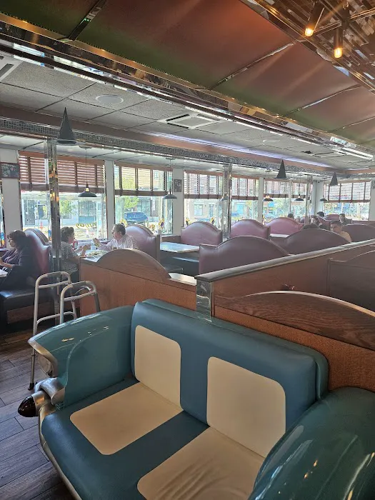 Bel Aire Diner Picture 1