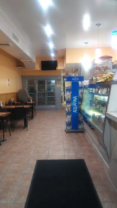 New Review Deli Inc Picture 4