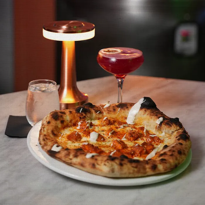 Saucey Pizza Bar Picture 5