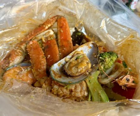 Cap't Loui Broadway - Cajun Seafood Boil