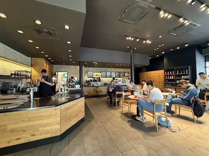 Starbucks Picture 8