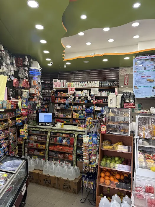 Eleganza Gourmet Deli Picture 1