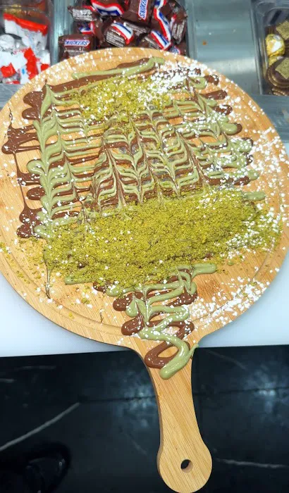 Utopia Crepes Picture 8