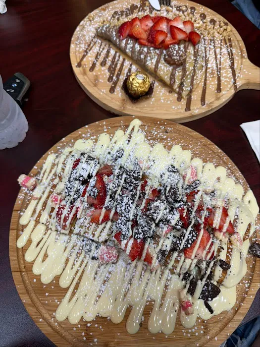 Utopia Crepes Picture 1