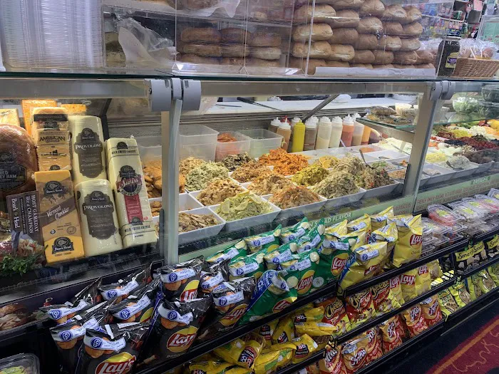 Red Olive Deli Picture 5