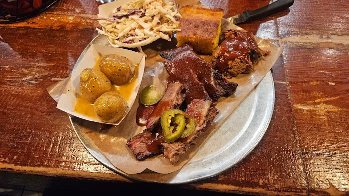 Dinosaur Bar-B-Que Picture 7