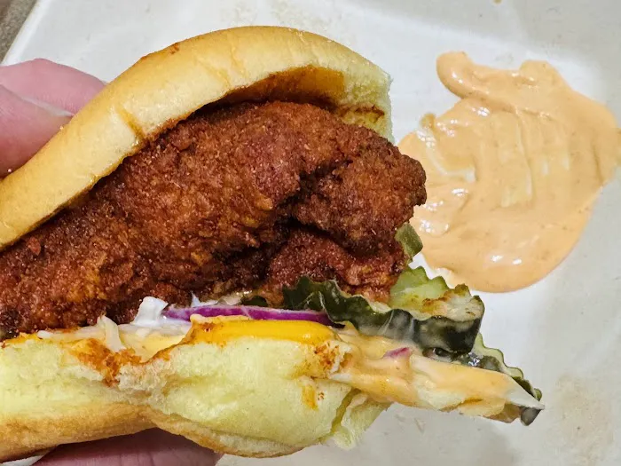 Dave's Hot Chicken Picture 6