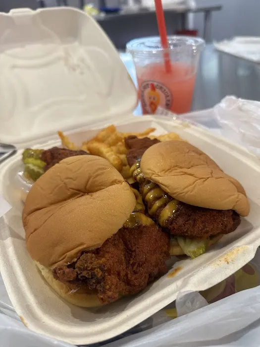 Dave's Hot Chicken Picture 10