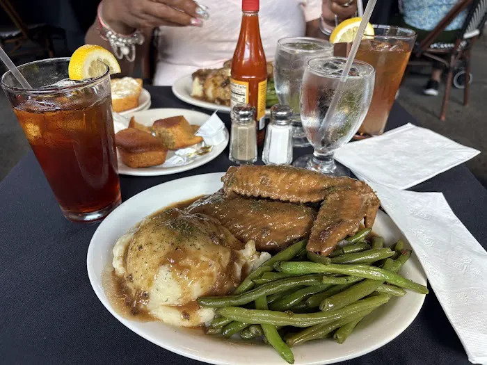 Sylvia's Restaurant Picture 6