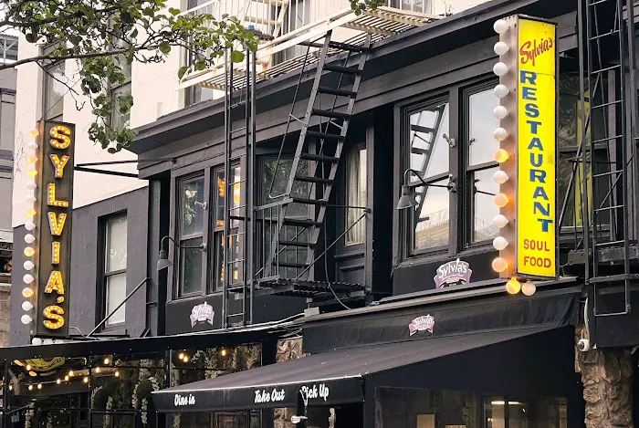 Sylvia's Restaurant Picture 8