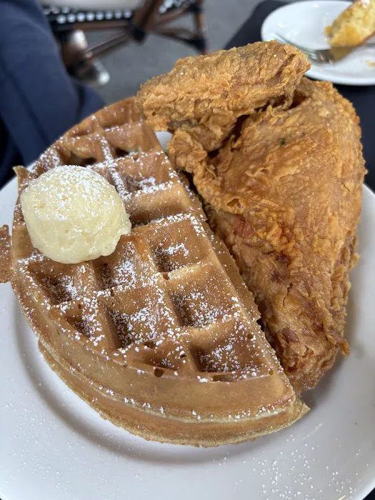Sylvia's Restaurant Picture 4