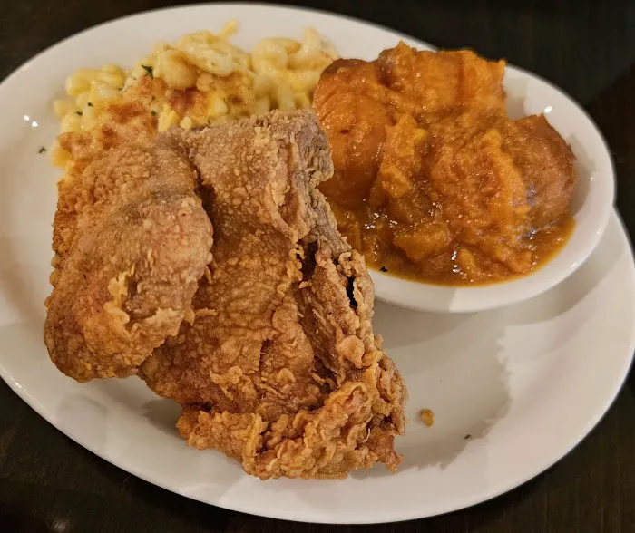 Sylvia's Restaurant Picture 9