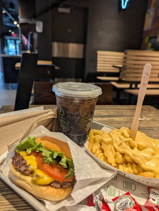Shake Shack Harlem Picture 8