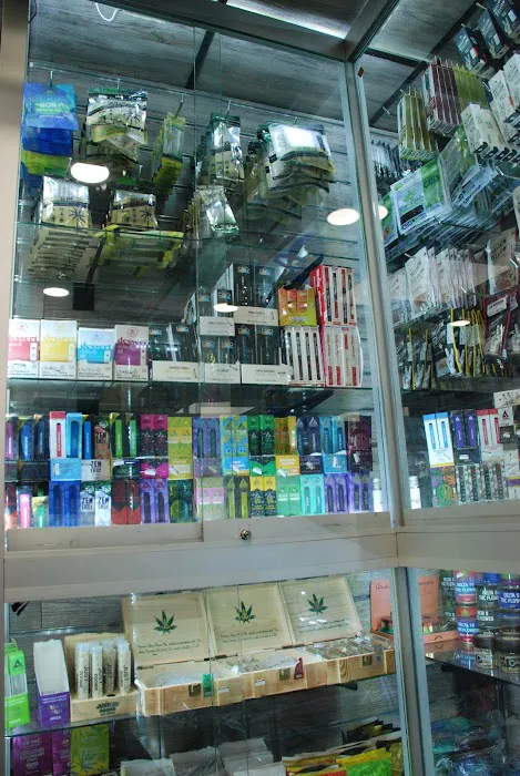 NYC Gourmet Deli Picture 2