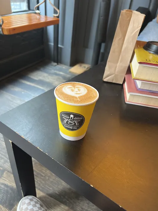 787 Coffee Picture 3