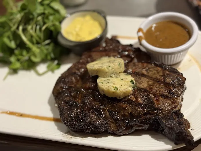 PB Brasserie steak house Picture 2