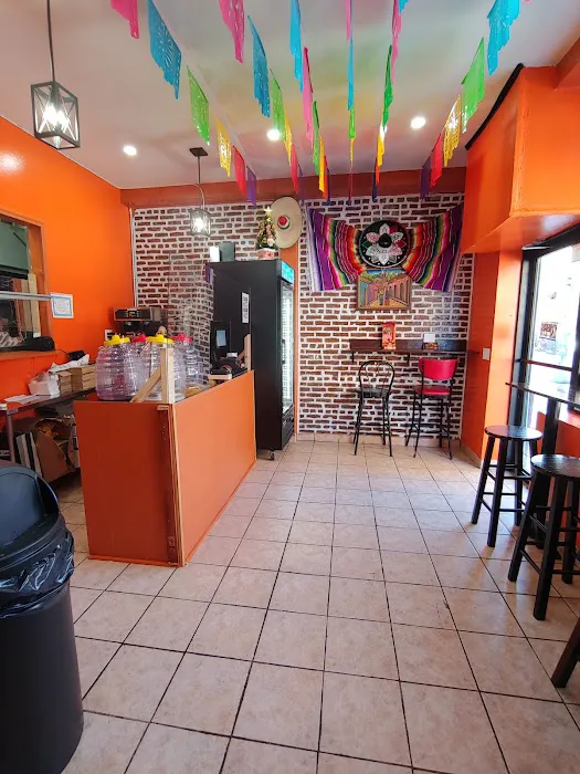 La Bella Mixteca Taqueria & Mexican Grill Picture 1