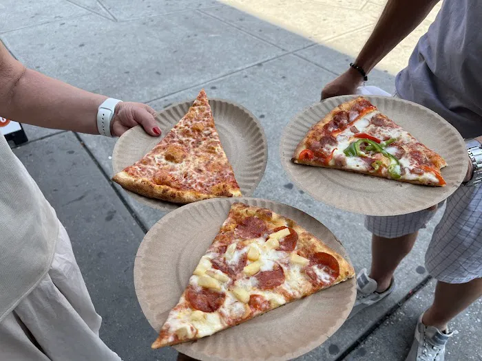 Limon Pizzeria Halal Picture 7