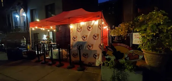 Rabbit’s Chicken & Waffles Picture 1