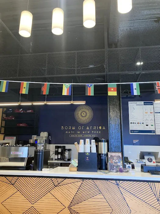 Ginjan Cafe Picture 7
