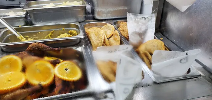 Mis Hijos Deli Grocery Picture 8