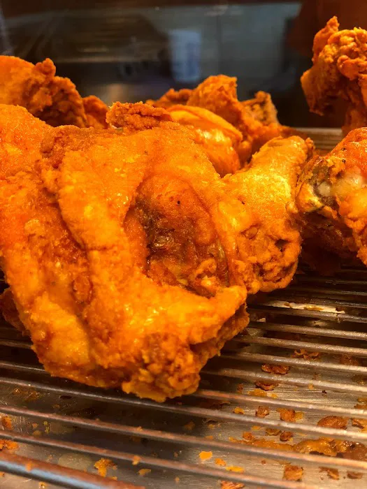 Dallas Chicken & Biscuits Picture 3