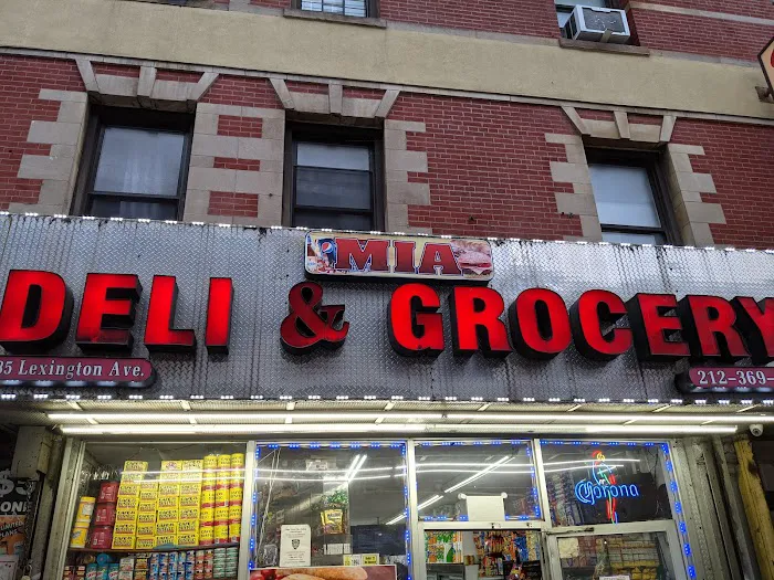 Mia Deli & Grocery Picture 3