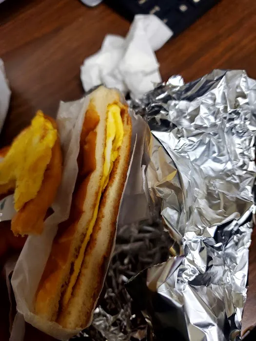 Mia Deli & Grocery Picture 2