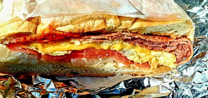 Greenpoint Deli & Market Picture 3