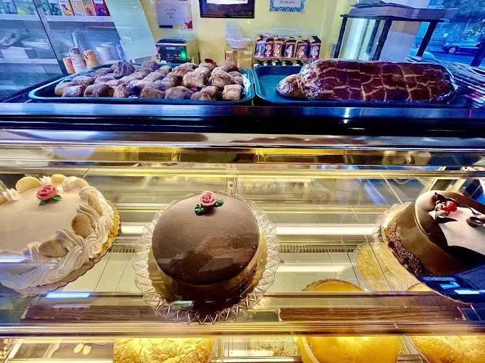 Nita's European Bakery Picture 3
