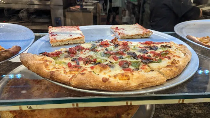 GoodFellas pizzeria of SunnySide Picture 7
